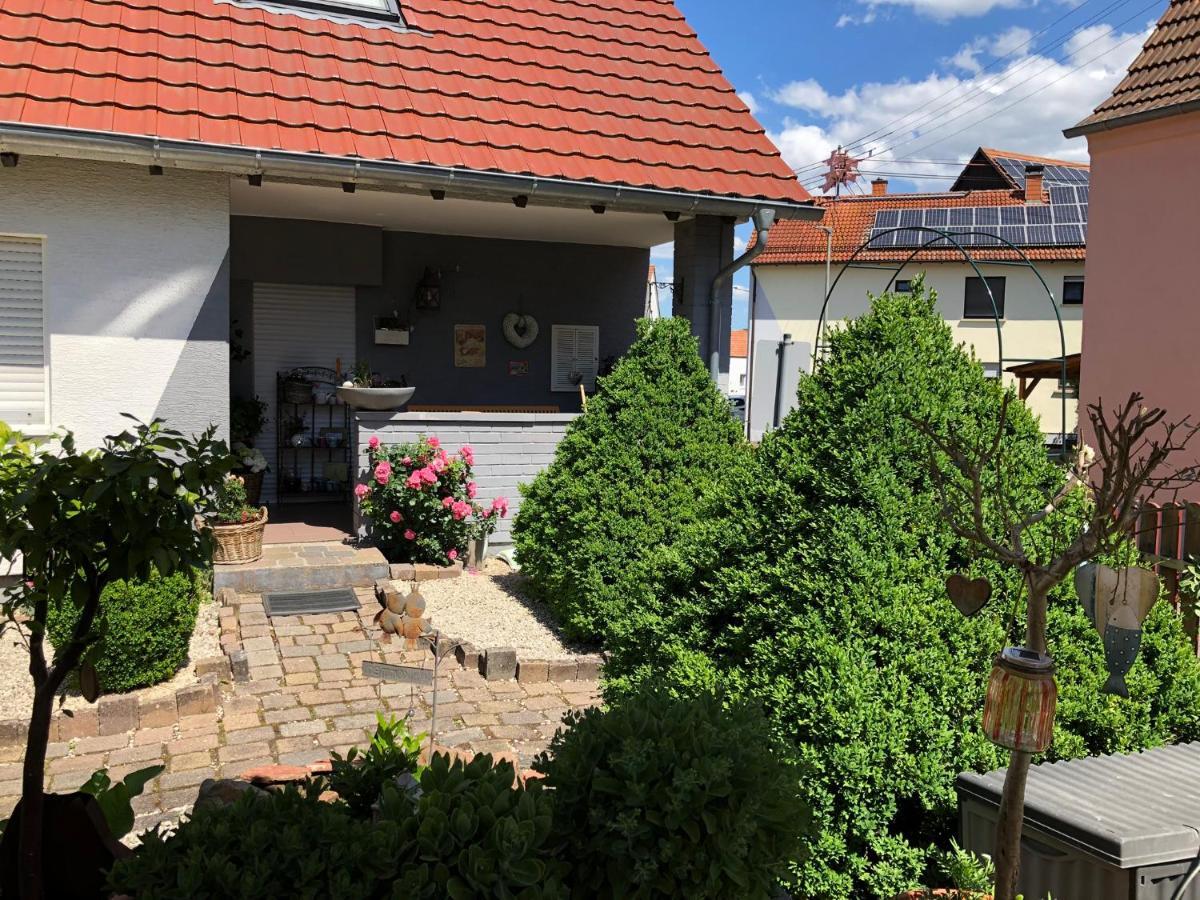Ferien- Und Monteurswohnung Heilbrunnen Worth am Rhein Εξωτερικό φωτογραφία
